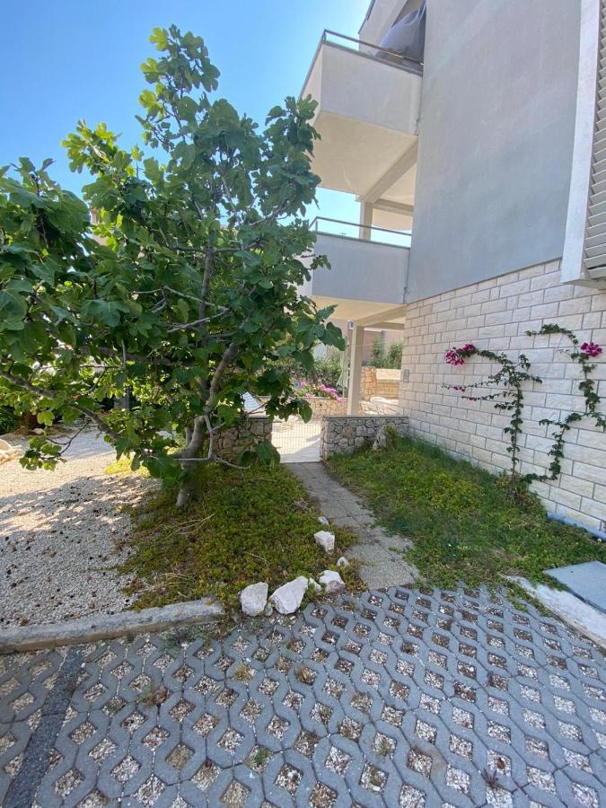 Apartment Dilba 诺瓦利娅 外观 照片